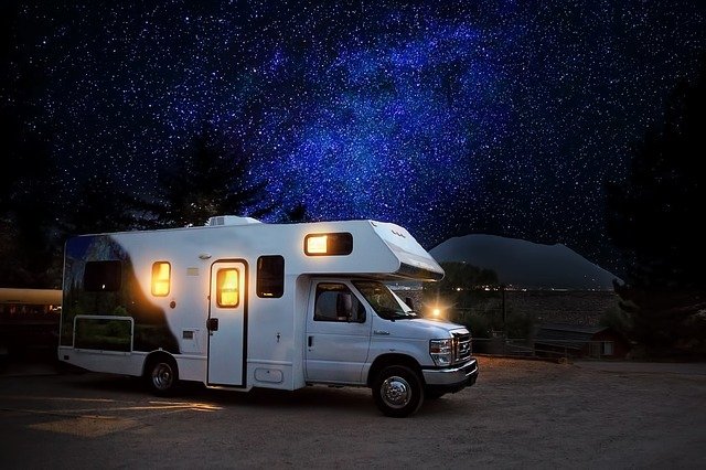 Voyager en camping-car : 5 astuces pour un moment inoubliable