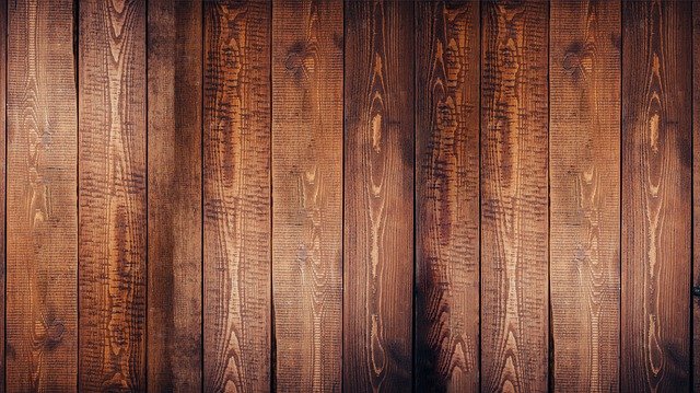 Planchers en bois : 5 raisons de les poser chez vous ?